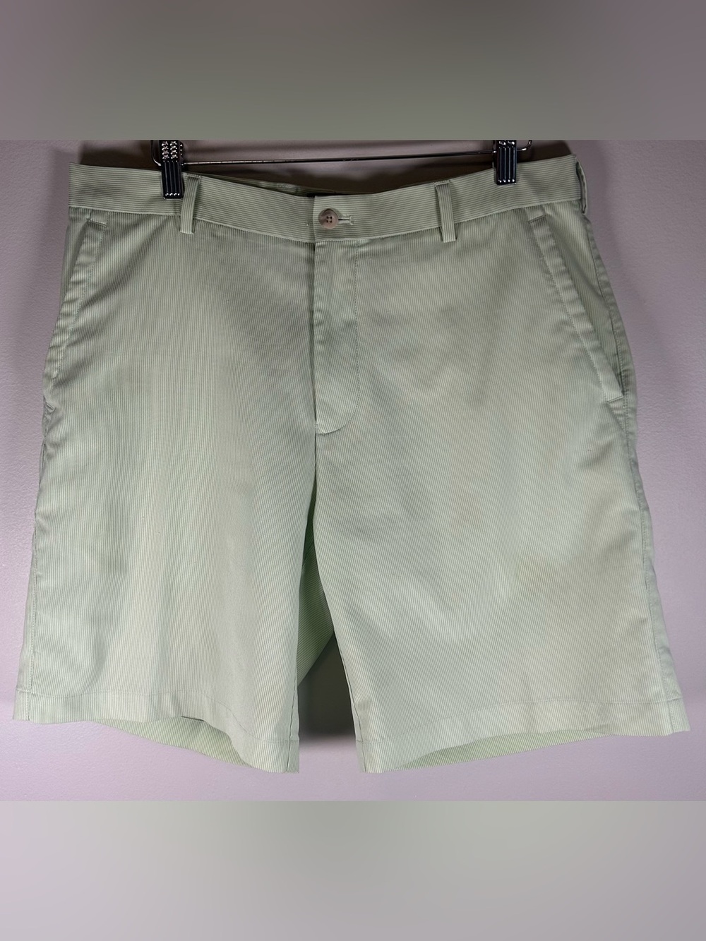 Peter Millar E4 Wicking Athletic Chino Shorts Men Size 34 Green Striped Golf Dry